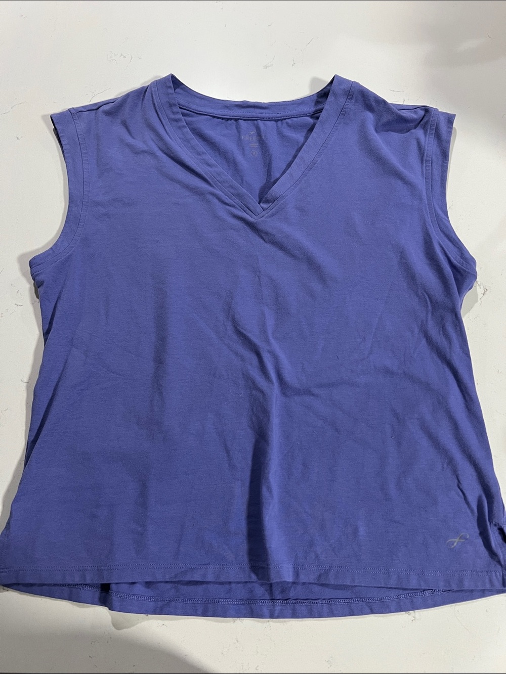 V-Neck Sleeveless Tank Top in Periwinkle Blue